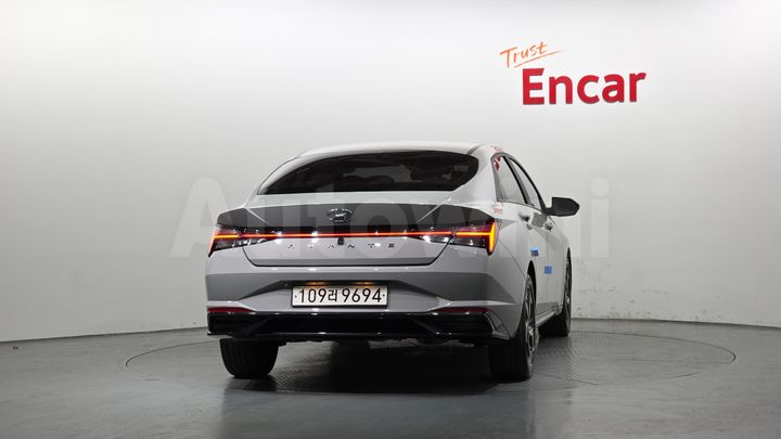 Hyundai Avante 2022 — 4