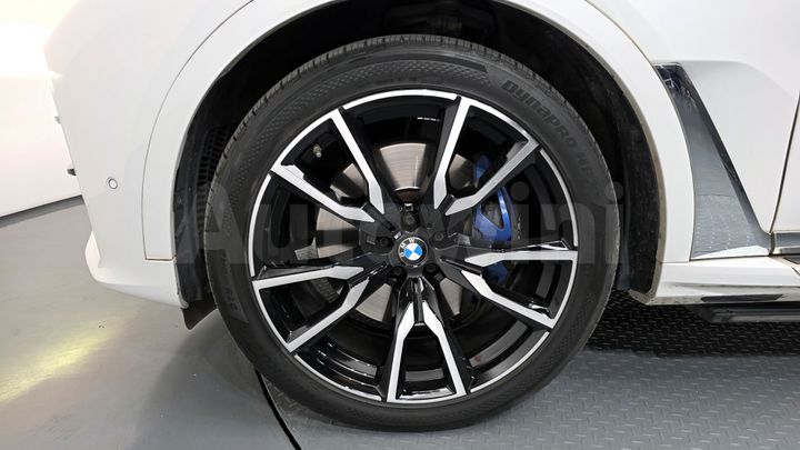 BMW X7 2022 — 5