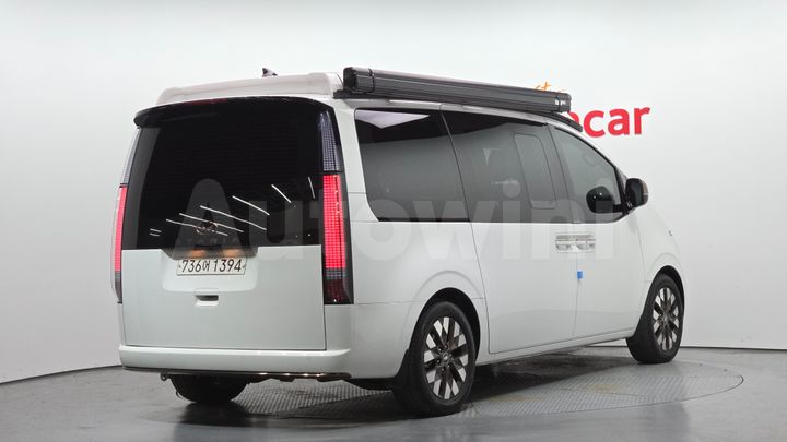 Hyundai Staria 2024 — 2