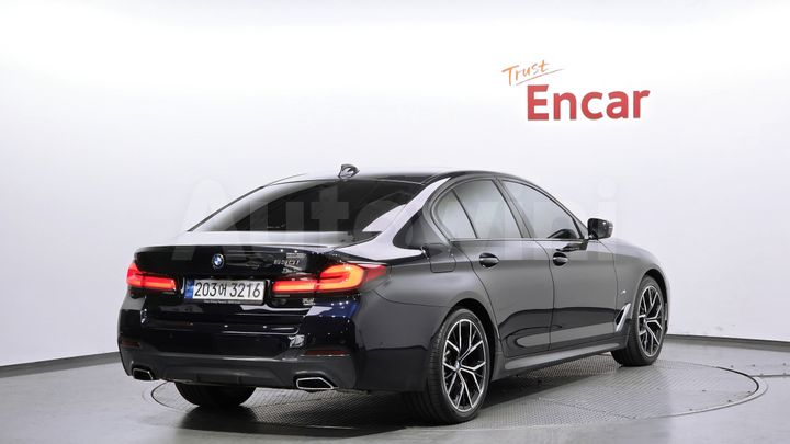BMW 5 Series 2022 — 2
