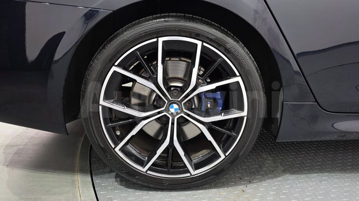 BMW 5 Series 2022 — 5