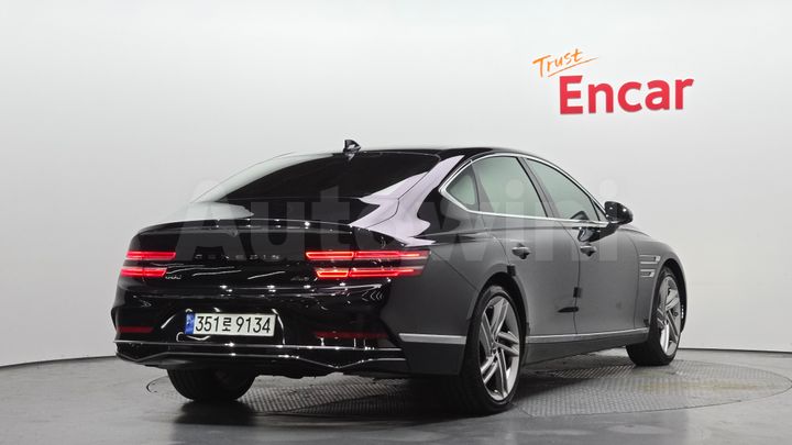 Genesis G80 2025 — 2