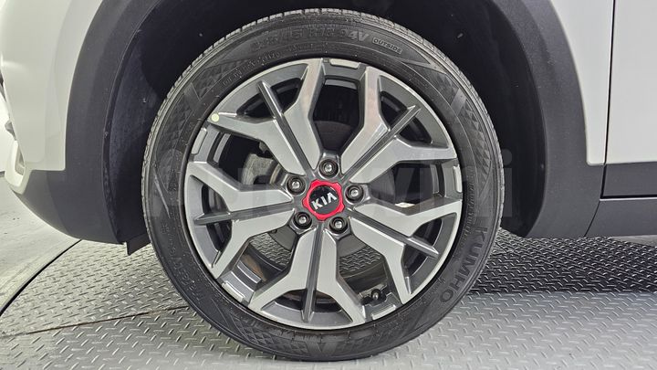Kia Seltos 2022 — 5