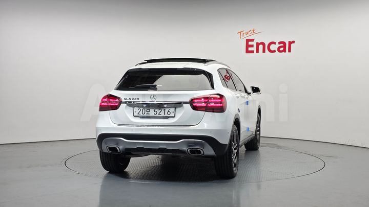 Mercedes Benz GLA Class 2019 — 4