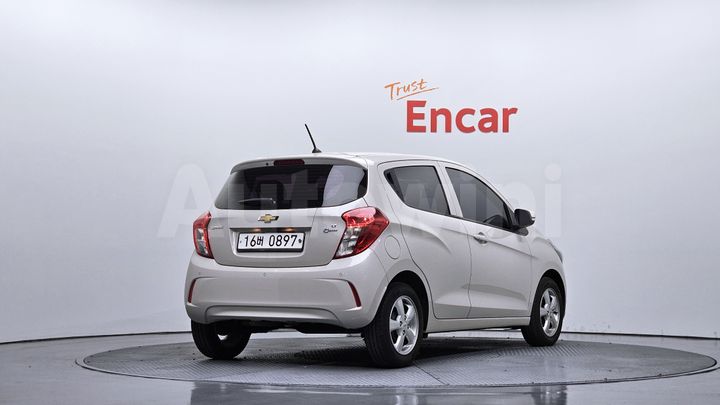 Chevrolet Spark 2017 — 2