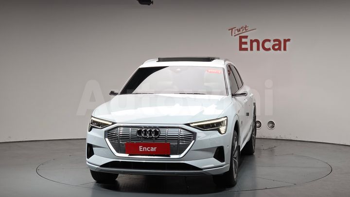 Audi e-tron 2022 — 2