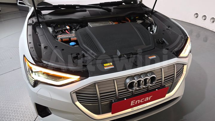 Audi e-tron 2022 — 5