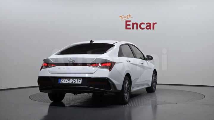 Hyundai Avante 2024 — 2