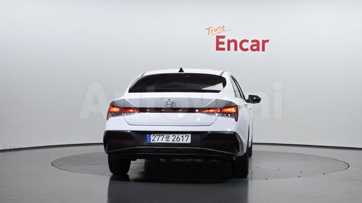Hyundai Avante 2024 — 4