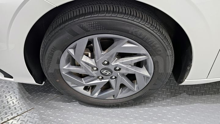 Hyundai Avante 2024 — 5