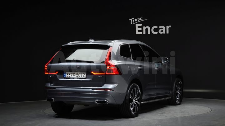 Volvo XC60 2021 — 2
