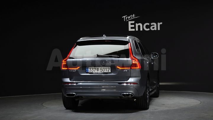 Volvo XC60 2021 — 4