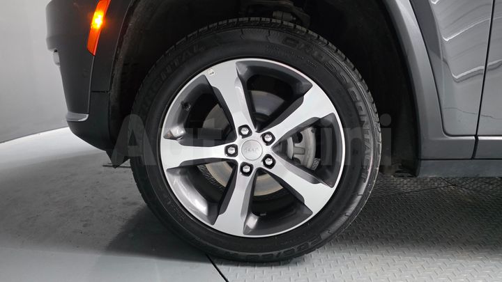 Jeep Cherokee 2023 — 5