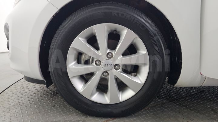 Kia Pride 2014 — 5