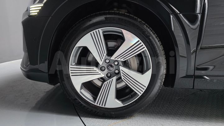 Audi e-tron 2022 — 5