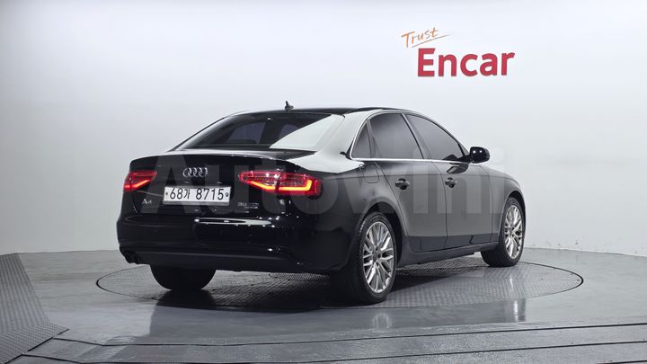 Audi A4 2015 — 2