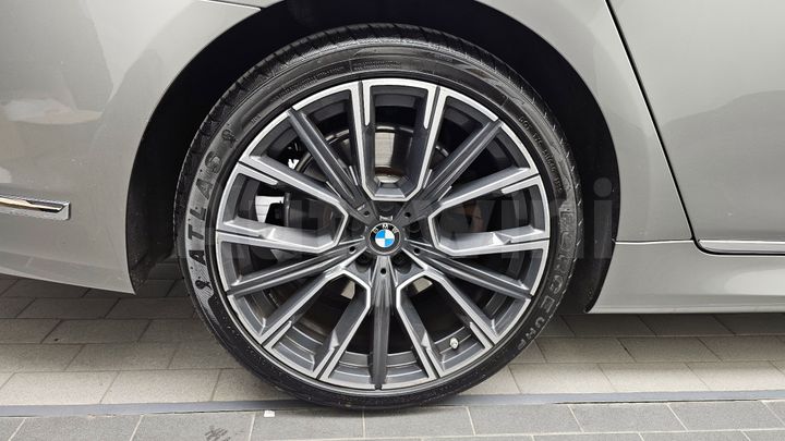 BMW 7 Series 2021 — 5