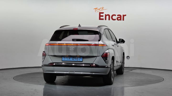 Hyundai Kona 2025 — 5