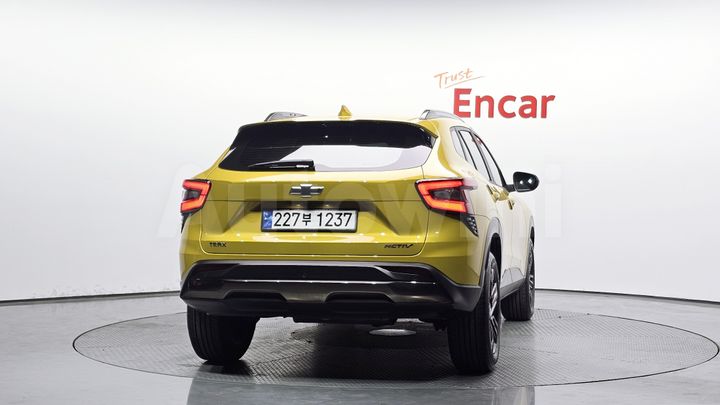 Chevrolet Trax 2024 — 4