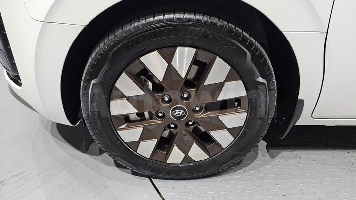 Hyundai Staria 2024 — 5