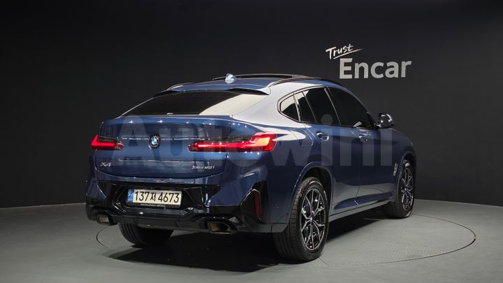 BMW X4 2022 — 2