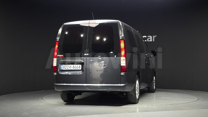 Hyundai Staria 2022 — 4