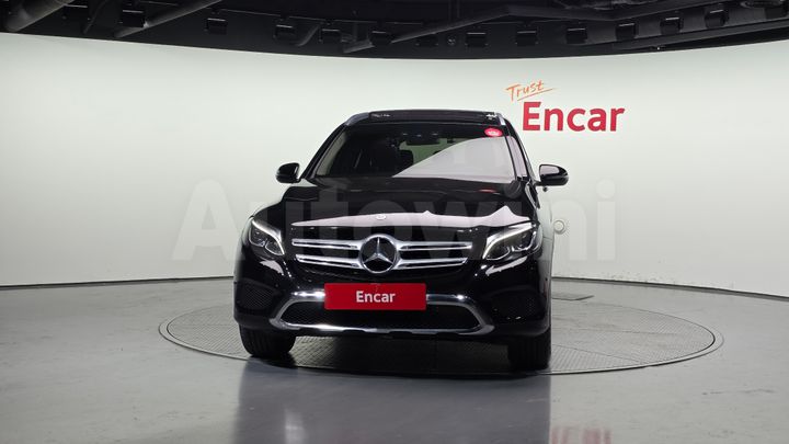 Mercedes Benz GLC Class 2017 — 3