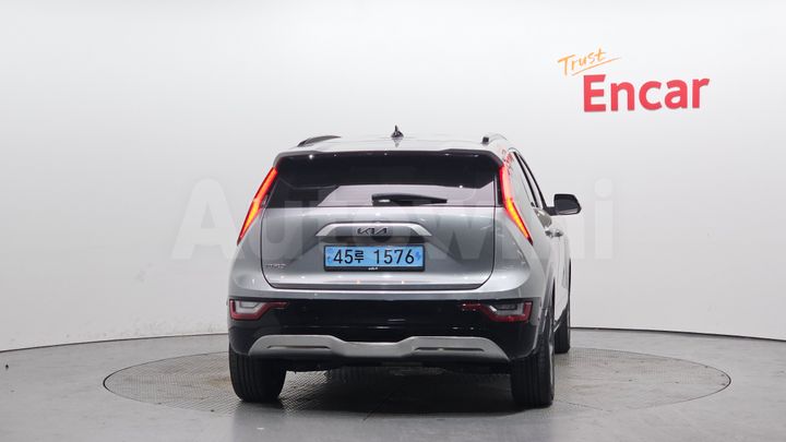Kia Niro 2023 — 4
