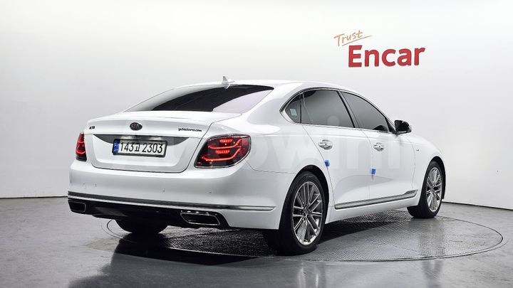Kia K9 2021 — 2