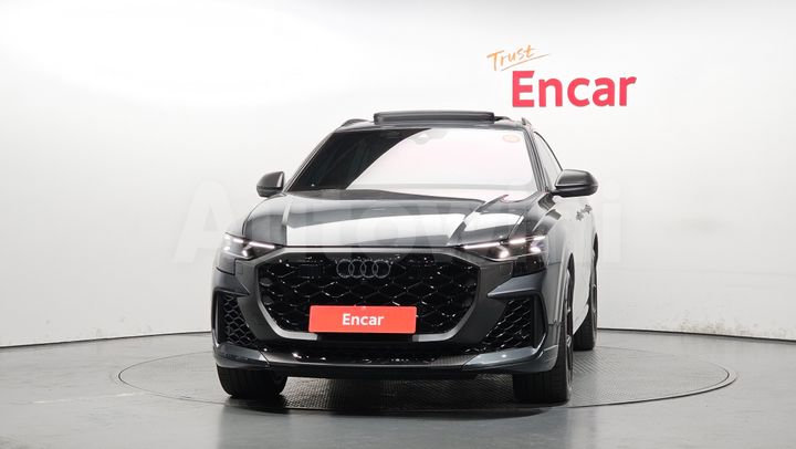 Audi RS Q8 2025 — 3