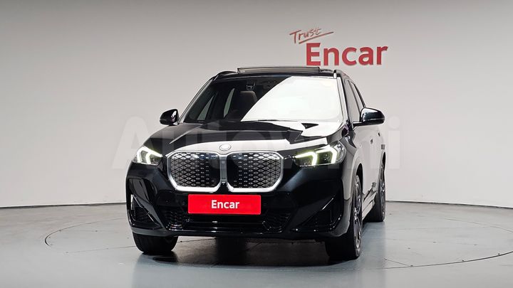 BMW iX1 2024 — 3