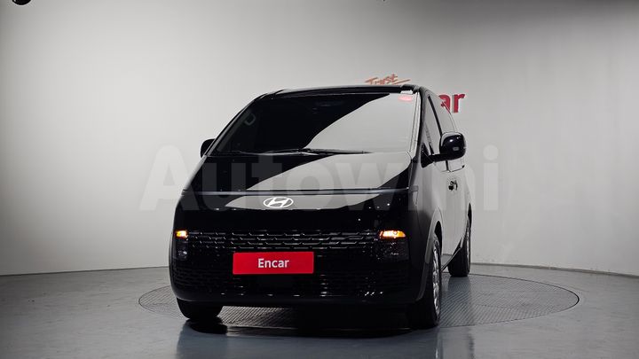 Hyundai Staria 2025 — 3