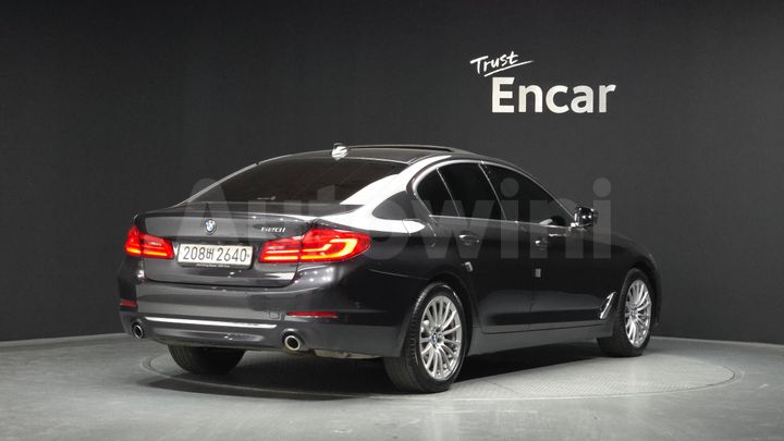 BMW 5 Series 2020 — 2