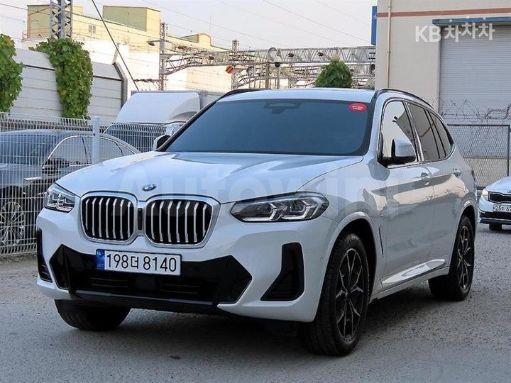 BMW X3 2023 — 2