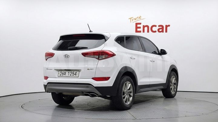 Hyundai Tucson 2016 — 2