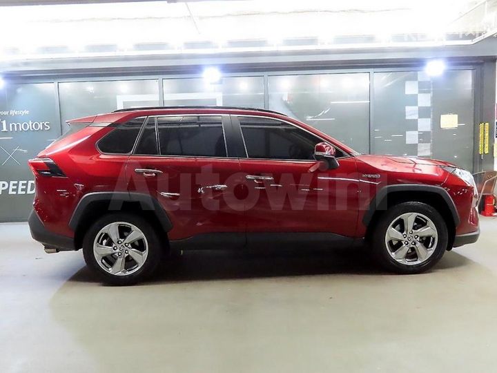 Toyota RAV4 2021 — 3