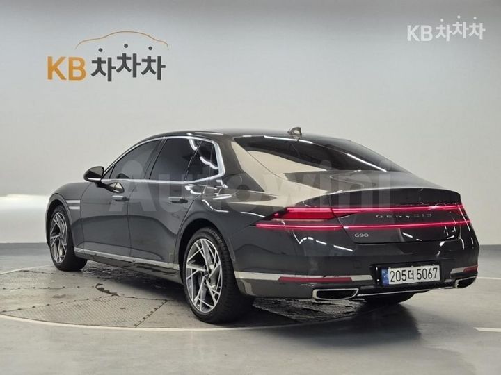 Genesis G90 2022 — 2