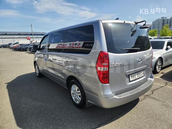 Hyundai Starex 2018 — 3