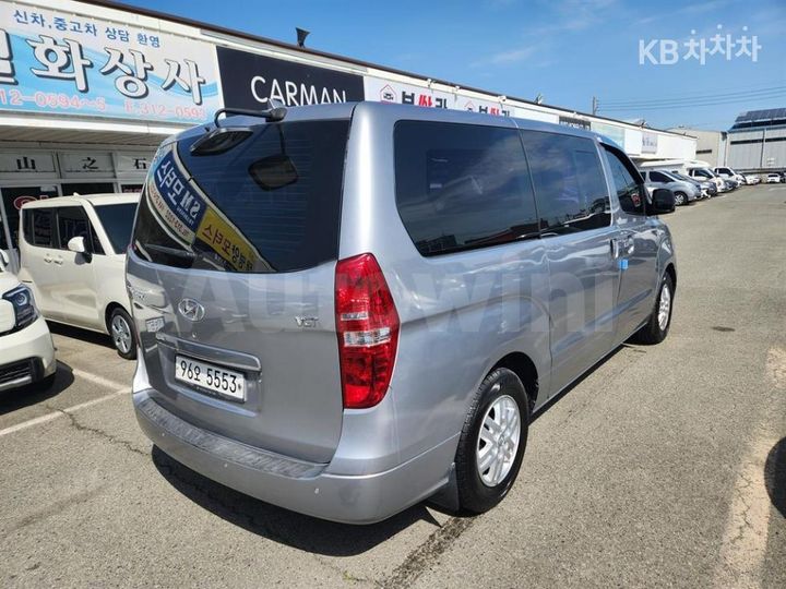 Hyundai Starex 2018 — 5