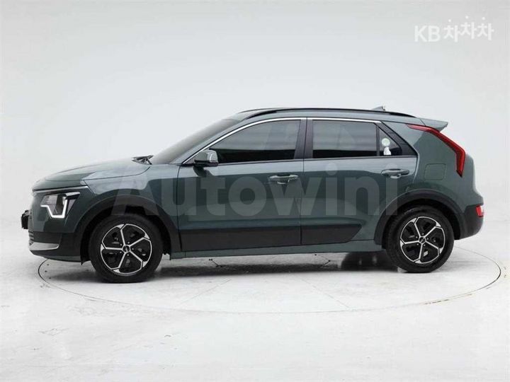 Kia Niro 2023 — 3