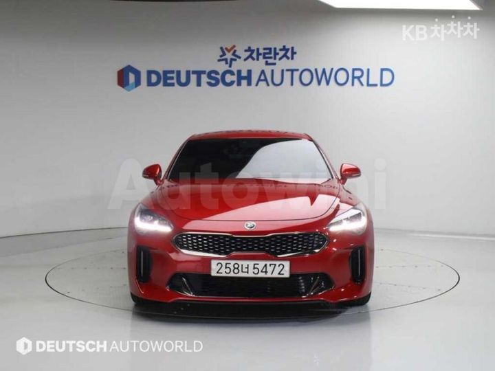 Kia Stinger 2019 — 3