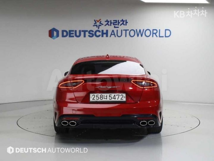 Kia Stinger 2019 — 4