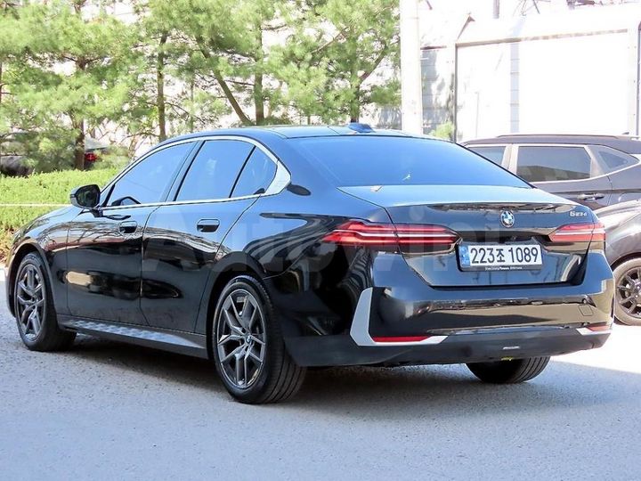 BMW 5 Series 2024 — 3