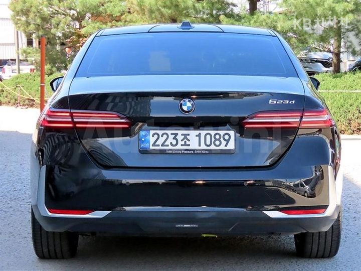 BMW 5 Series 2024 — 4