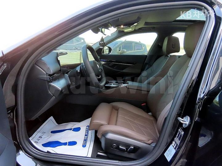 BMW 5 Series 2024 — 5