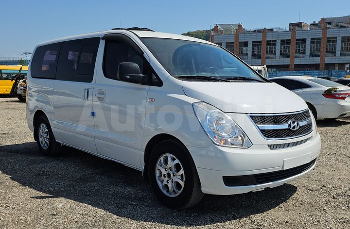 Hyundai Starex 2013 — 3