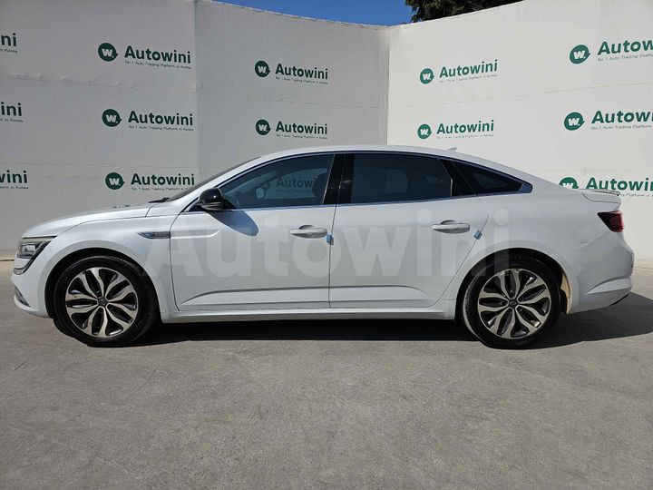 Renault SM6