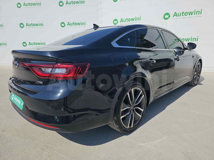 Renault SM6