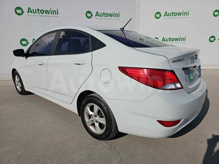 Hyundai Accent 2018 — 3