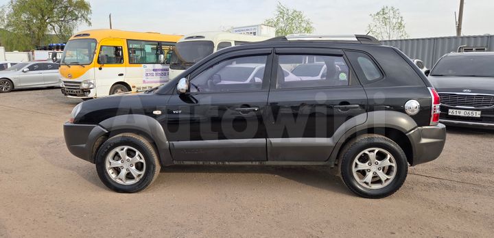Hyundai Tucson 2009 — 2